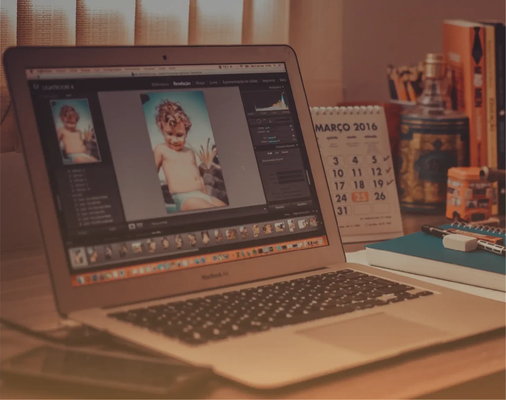 Graphic Designing Home World Rankers